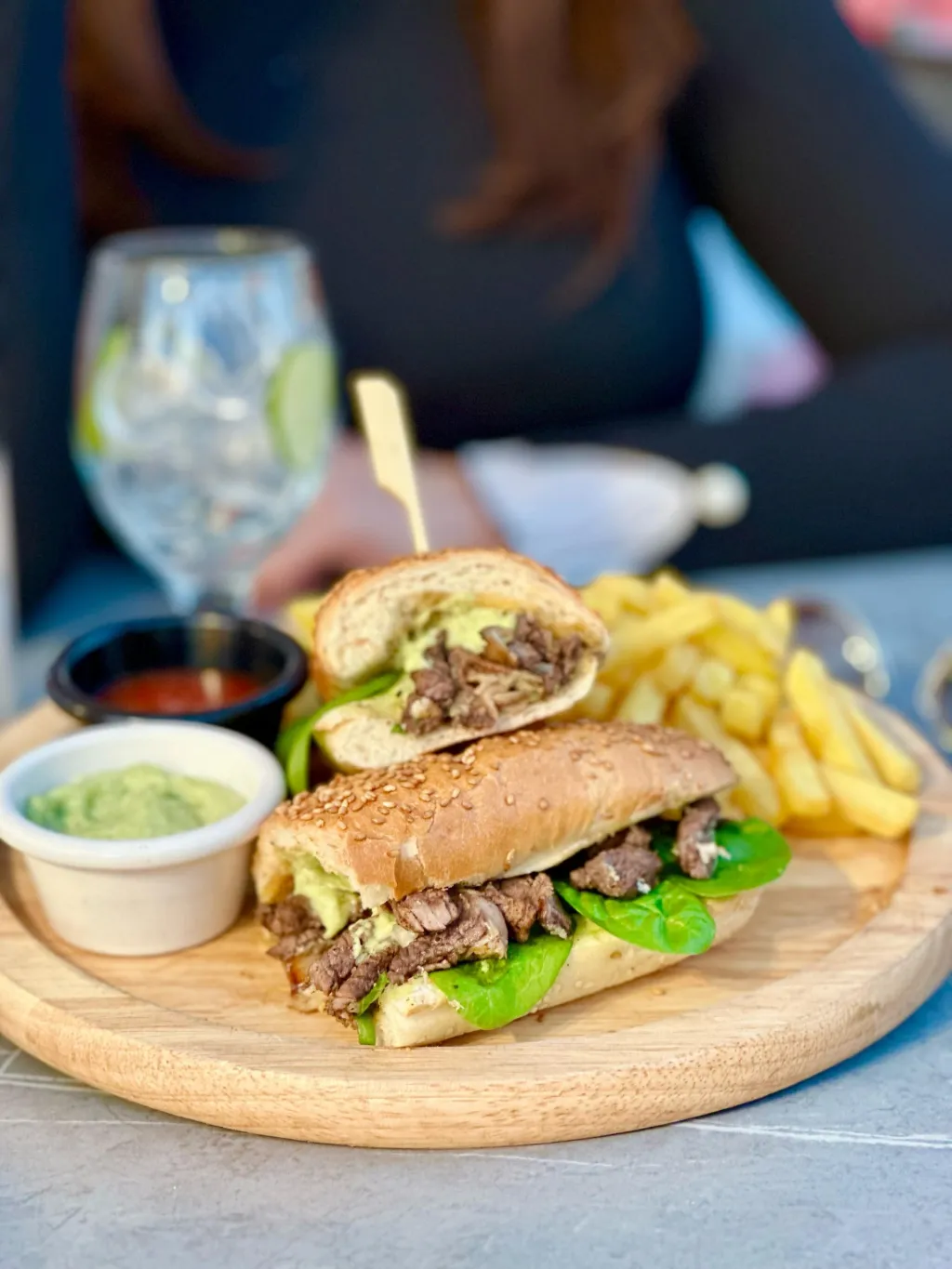 سوبر بريم لحم ساندويتش