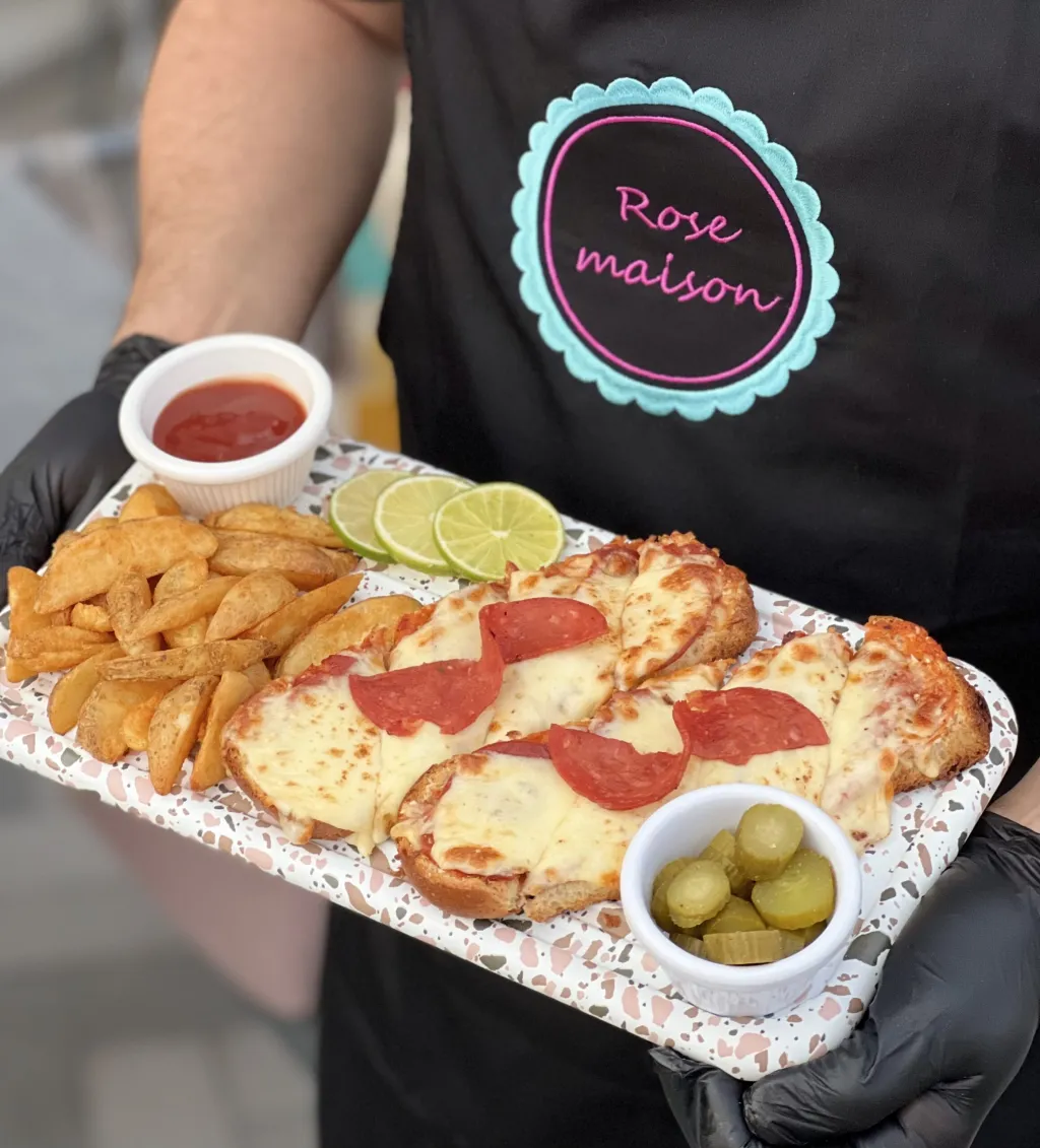 مس ميزون بيبروني